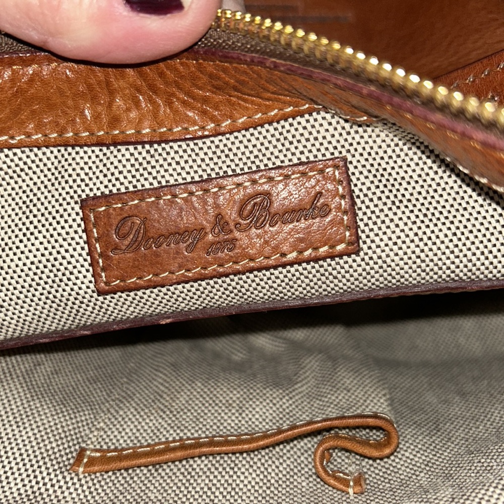 Dooney & Bourke - Picture 7 of 9